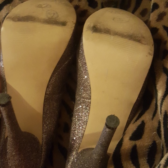 Steve Madden multicolor sparkle 8.5 pumps - Picture 3 of 5